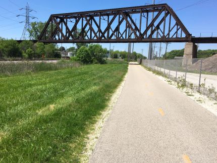 Oak Leaf Trail North of Silver Spring Road